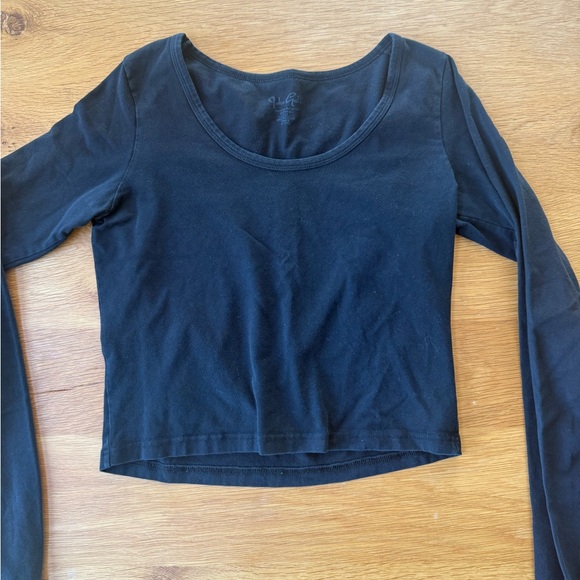 Brandy Melville Lot 12 items sweatpants, shorts, tanks, tees,long sleeves - Picture 7 of 16